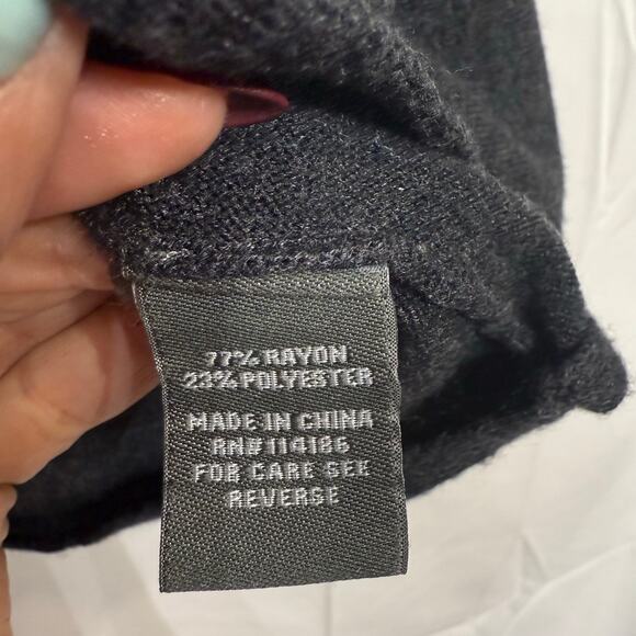 89th & Madison Gray Buckle Front Poncho Cape Sz M - Picture 7 of 13